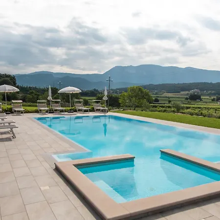 Ca' Marognole לינה וארוחת בוקר 3*