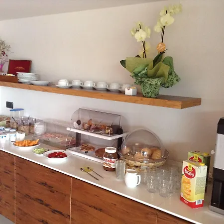 לינה וארוחת בוקר Ca' Marognole 3*